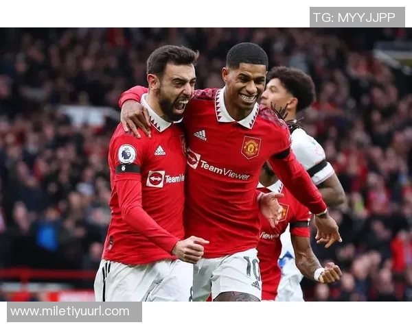 B费晒与拉什福德合照祝其生日快乐鼓励享受当下你值得拥有的快乐