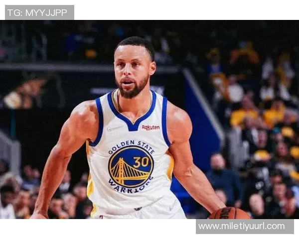 库里首节表现出色三分球命中率高达667贡献7分1板2助助力球队开局良好